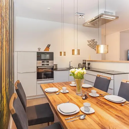 Ostseebad, Ferienwohnung Sellin, Ruegen, First