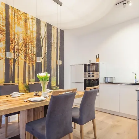 First Wellentraum Apartament